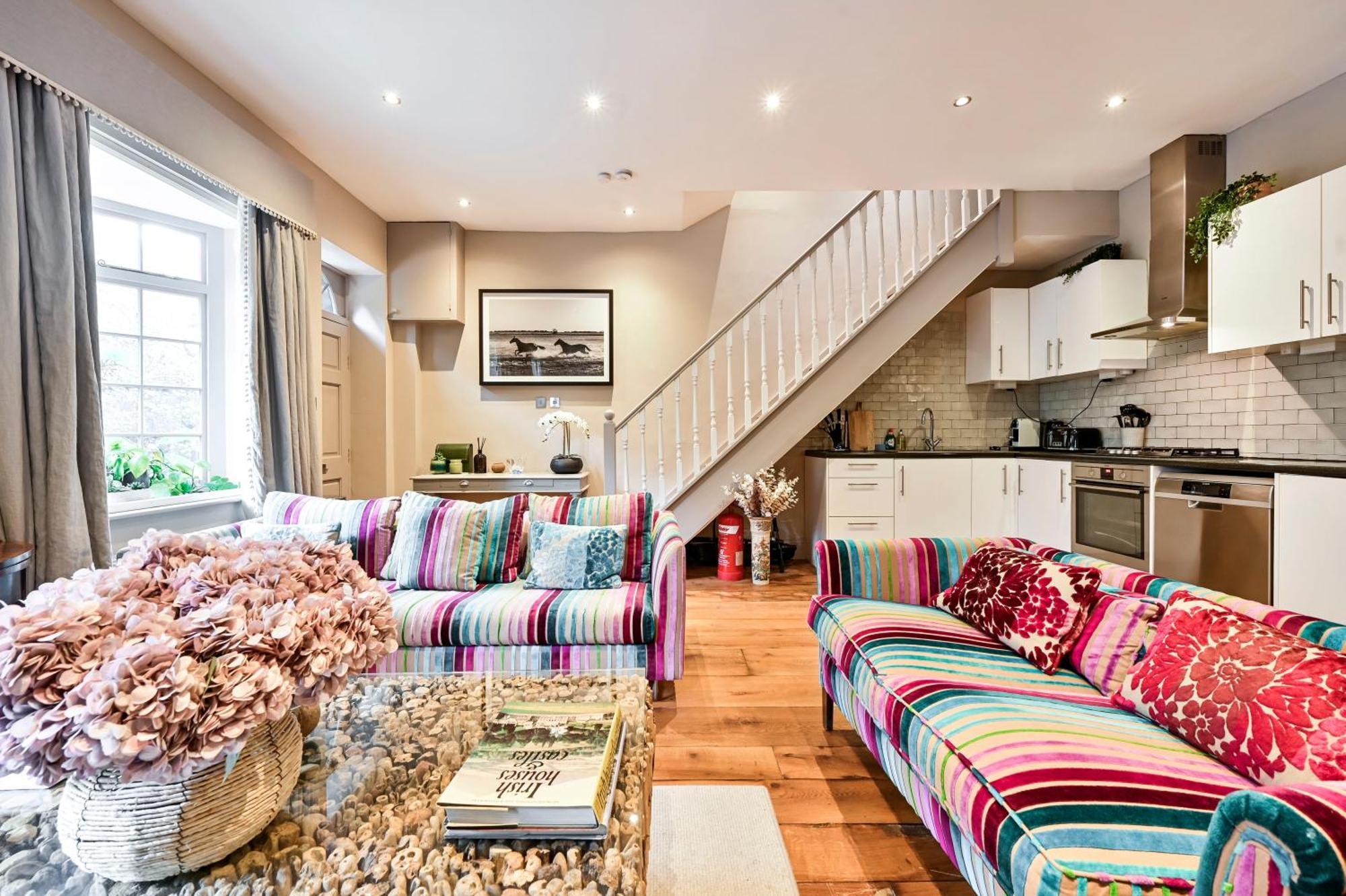 Magnificent 2 Bed Hyde Park Mews House Apartman London Kültér fotó